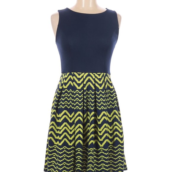 Xhilaration navy and yellow dress size M - Picture 1 of 3